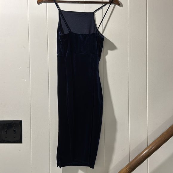 Windsor Blue Velvet high neck midi dress - Picture 3 of 5